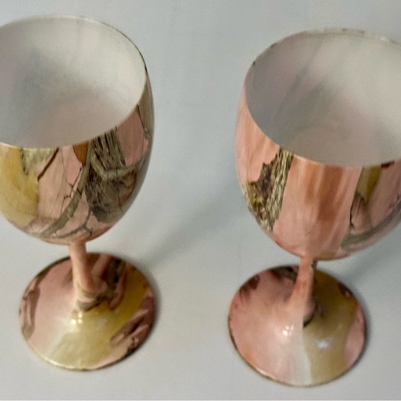 Set of 2 Transition Pink Wine Goblets – Unique Decor Outdoor Stemware Glasses - Picture 10 of 16